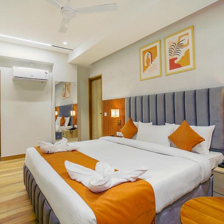 Hotel West Inn Premium Kharar Eksteriør billede